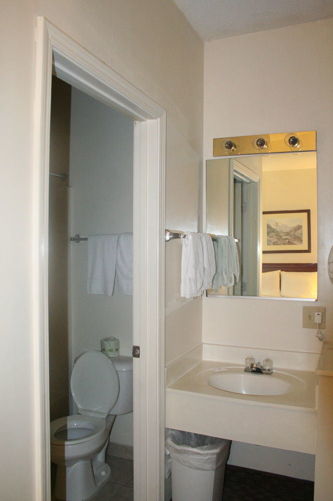 Intown Suites Extended Stay San Antonio Tx - Leon Valley South المظهر الخارجي الصورة